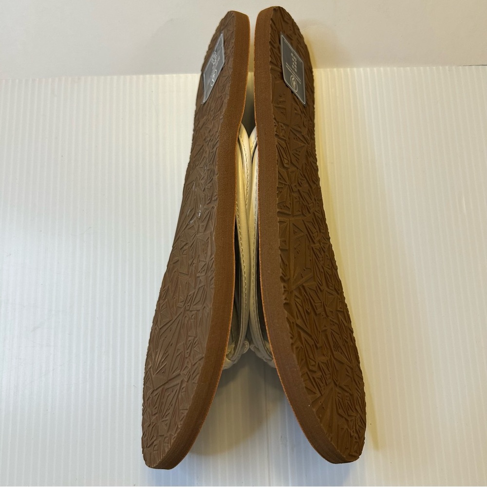 Volcom Women's Sandals - Picture 4 of 5